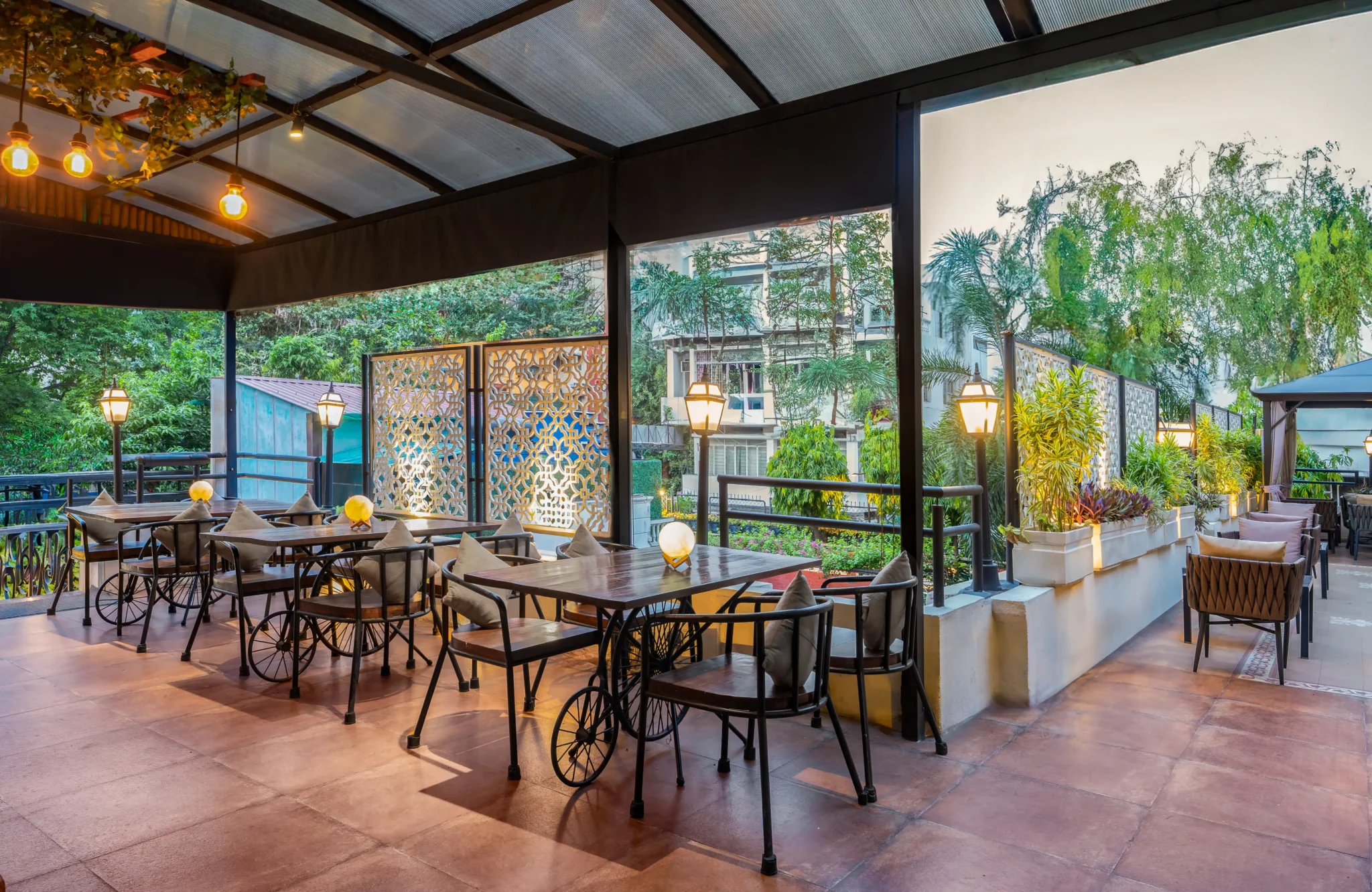 Dining Set Up